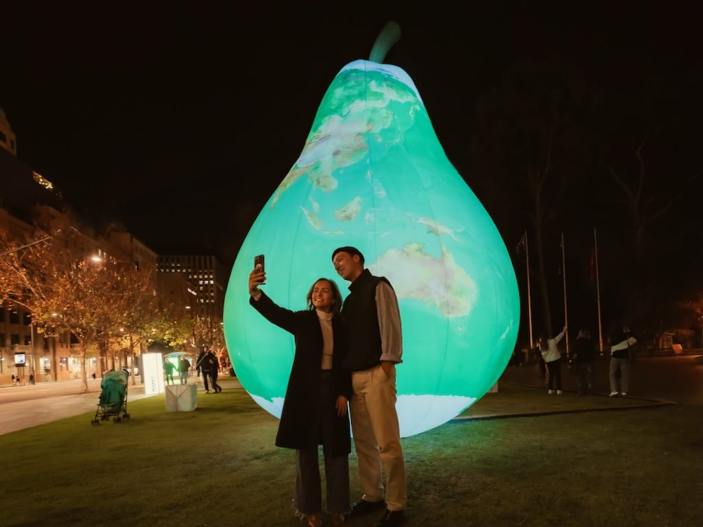 The World has Gone Pear Shaped - Tine Bech Studio. - 4